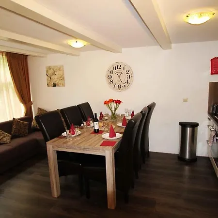 Coco's Outback Apartment Amsterdam