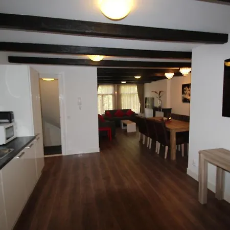 Coco's Outback Apartment Amsterdam